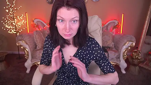 AmiraGoldd online show from 03-06-26, 01:51