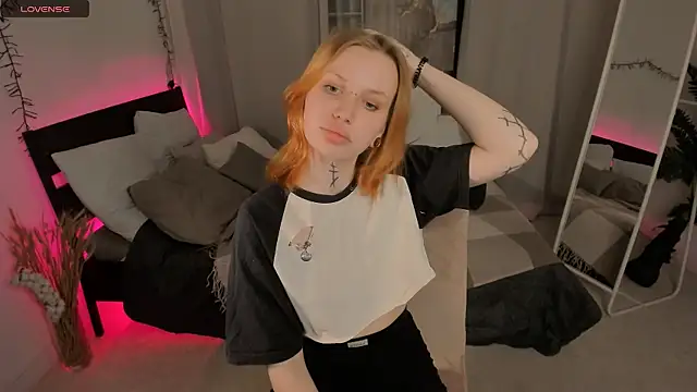 NaomiRosss online show from 11-03-25, 03:35