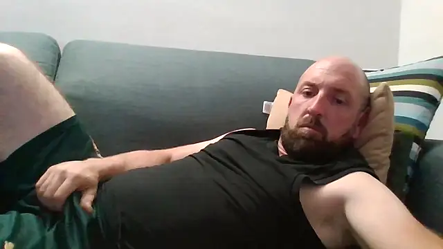 Snapshot of luca_beech88 chatting on 05-18-26, 06:47 luca beech88 online show from 05-18-26, 06:47
