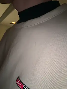 Snapshot of JadonZ_04263 chatting on 11-03-25, 06:03 JadonZ 04263 online show from 11-03-25, 06:03