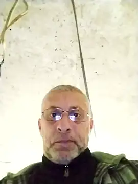 Snapshot of KAXABE11 chatting on 01-06-26, 12:42 KAXABE11 online show from 01-06-26, 12:42