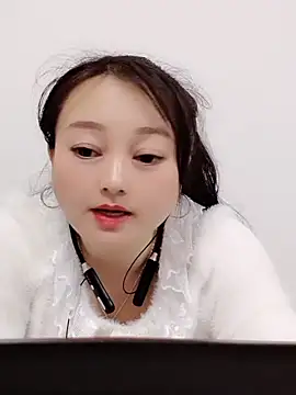 Snapshot of Alice-Baby520 chatting on 11-03-25, 05:42 Alice-Baby520 online show from 11-03-25, 05:42