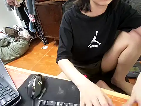 ---Lusi03--- online show from 04-25-26, 03:31