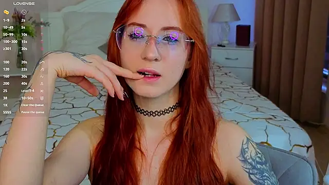 WICKEDEMBER online show from 04-28-26, 01:15