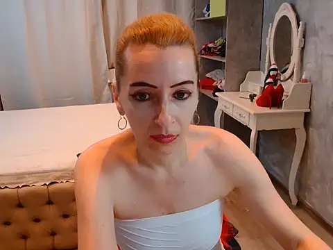 Snapshot of AnneDevrim chatting on 12-02-25, 07:14 AnneDevrim online show from 12-02-25, 07:14