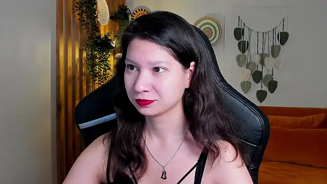 SaraDenars online show from 11-26-25, 05:19