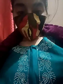 Snapshot of Tamil_White_Rose chatting on 11-30-25, 08:46 Tamil White Rose online show from 11-30-25, 08:46