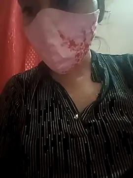 Snapshot of Tamil_White_Rose chatting on 12-01-25, 07:41 Tamil White Rose online show from 12-01-25, 07:41