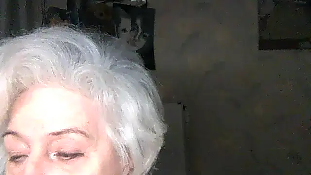 ValeriaKroww online show from 11-05-25, 04:18