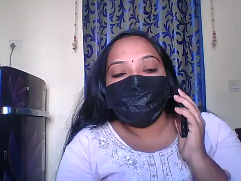 Snapshot of Mathi_cam chatting on 02-06-26, 04:39 Mathi cam online show from 02-06-26, 04:39