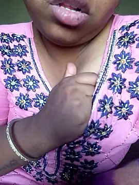 Snapshot of Mathi_cam chatting on 04-02-26, 10:35 Mathi cam online show from 04-02-26, 10:35
