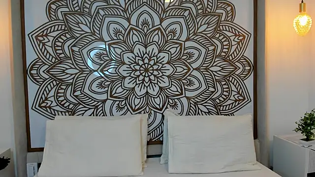 Lilith Aliany  online show from 11-05-25, 01:00