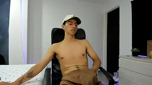  rhys jagger online show from 11-07-25, 04:23