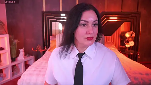 VelvetLuck online show from 12-15-25, 03:16