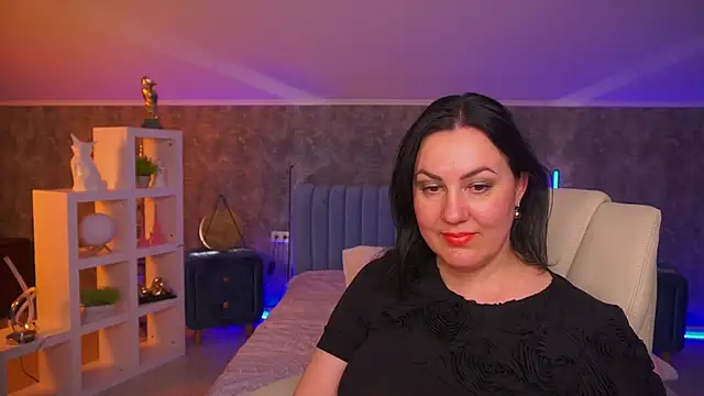 Snapshot of VelvetLuck chatting on 05-02-26, 01:32 VelvetLuck online show from 05-02-26, 01:32