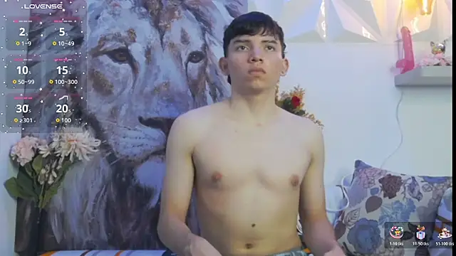 Snapshot of Oliver_paris chatting on 11-05-25, 08:53 Oliver paris online show from 11-05-25, 08:53