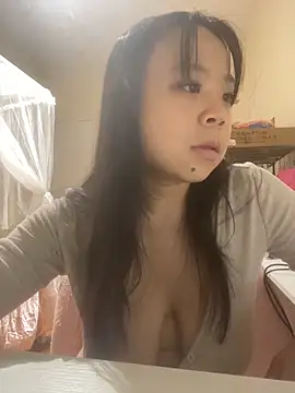 Snapshot of baeezzyy chatting on 11-04-25, 12:54 baeezzyy online show from 11-04-25, 12:54