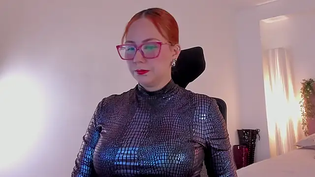 MistressErza online show from 06-16-26, 07:05