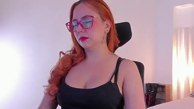MistressErza online show from 06-26-26, 03:38