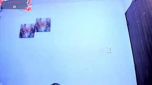 Snapshot of SamantaRave_ chatting on 11-30-25, 01:26 SamantaRave online show from 11-30-25, 01:26