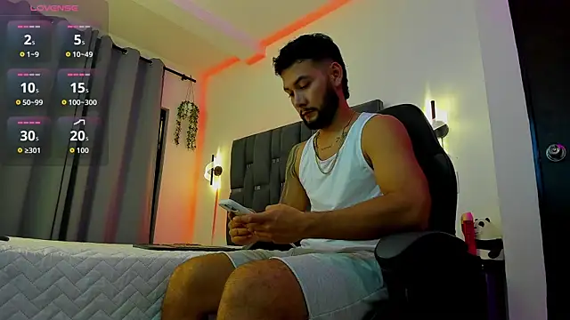 noah corvelle online show from 11-30-25, 02:37