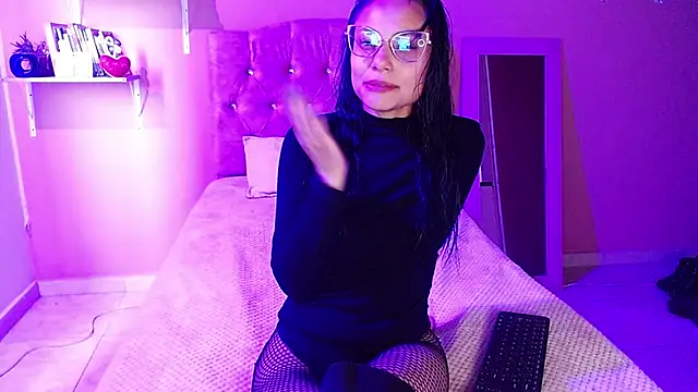 valkiry  online show from 11-06-25, 05:47