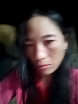 Snapshot of oanh-oanhbay chatting on 11-07-25, 12:16 oanh-oanhbay online show from 11-07-25, 12:16