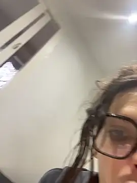 zowi101 online show from 12-15-25, 03:38