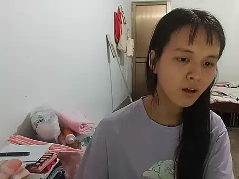 Snapshot of RebelAura chatting on 07-25-26, 02:25 RebelAura online show from 07-25-26, 02:25