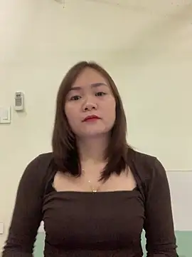 Snapshot of Bana-gibee chatting on 12-14-25, 07:36 Bana-gibee online show from 12-14-25, 07:36