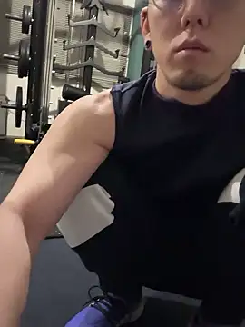 ippei0001 online show from 12-02-25, 04:13