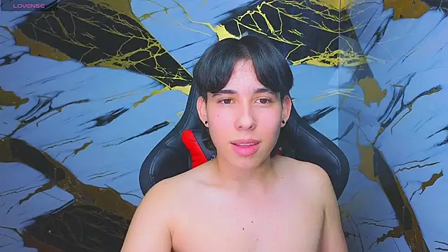 Suarezz10  online show from 11-13-25, 03:55