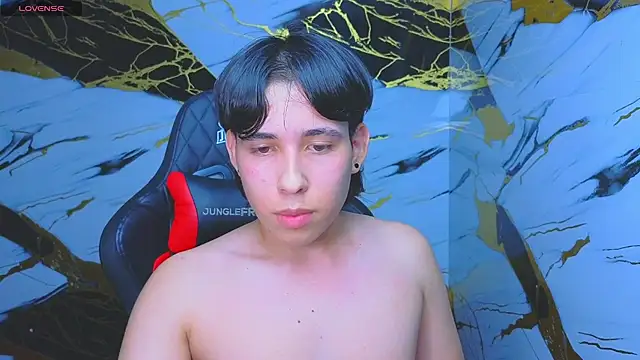 Suarezz10  online show from 11-15-25, 01:36