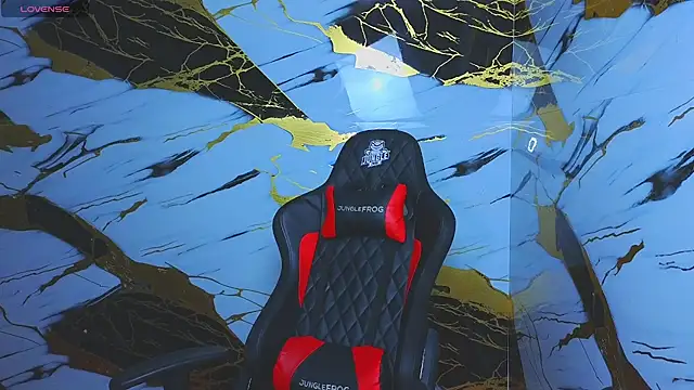 Suarezz10  online show from 11-20-25, 03:23