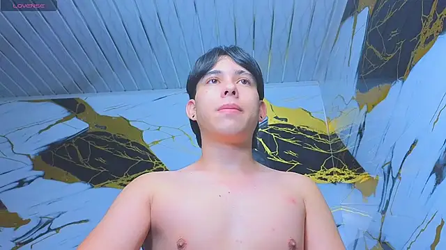 Suarezz10  online show from 12-05-25, 12:03