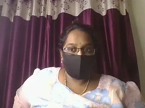 hootypriya online show from 06-10-26, 05:12