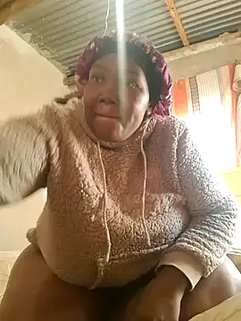 Snapshot of CEEKAYPRO chatting on 12-23-25, 04:32 CEEKAYPRO online show from 12-23-25, 04:32