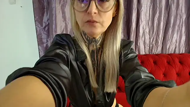 TattooTemptress online show from 11-16-25, 05:13