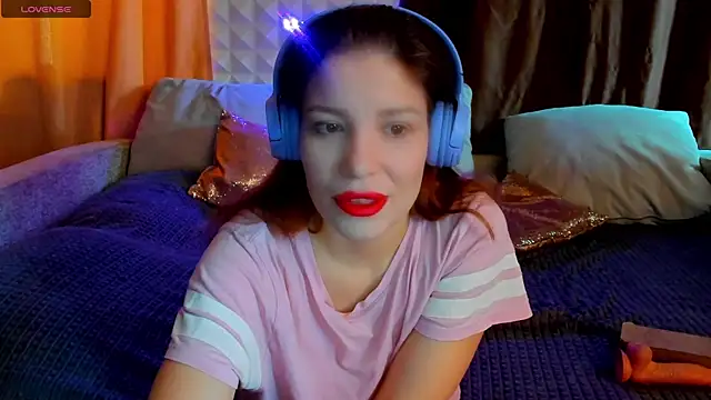 Eva purrr  online show from 04-20-26, 07:11