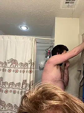 Redriddinghood8 online show from 02-05-26, 07:46