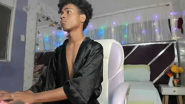 Santy bigcock 01 online show from 03-16-26, 12:09