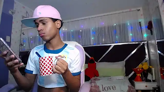 Santy bigcock 01 online show from 07-19-26, 05:16