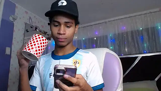 Santy bigcock 01 online show from 07-25-26, 12:58