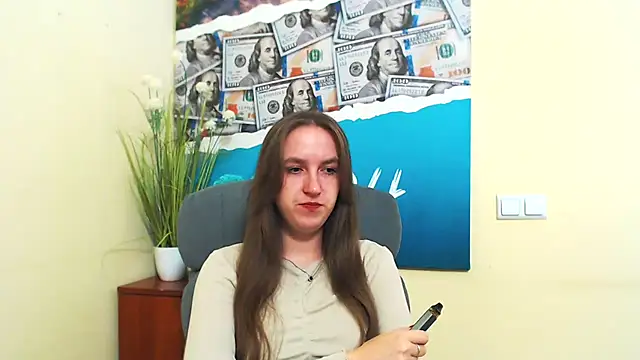 Snapshot of Nesie-Stoun chatting on 11-07-25, 09:31 Nesie-Stoun online show from 11-07-25, 09:31