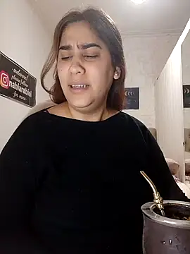 Snapshot of nahiarabiel33 chatting on 06-02-26, 04:53 nahiarabiel33 online show from 06-02-26, 04:53