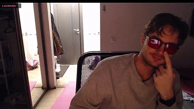 lucky swimmer online show from 12-03-25, 05:55