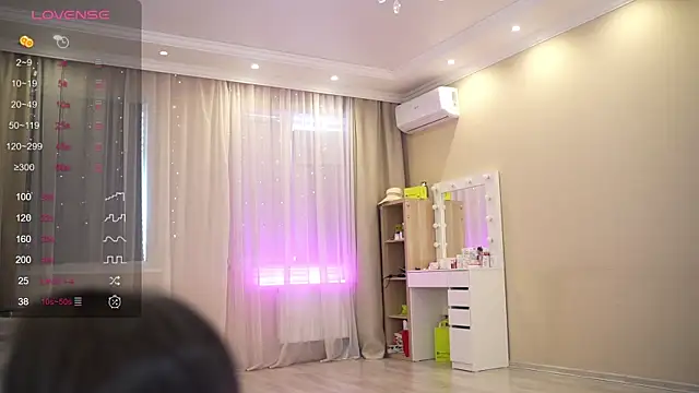 Bananalizzy online show from 04-30-26, 10:54