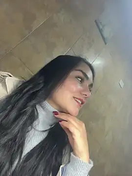 Snapshot of babypretty07 chatting on 11-28-25, 03:25 babypretty07 online show from 11-28-25, 03:25