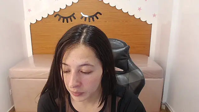 scarlett percy t online show from 03-07-26, 07:22