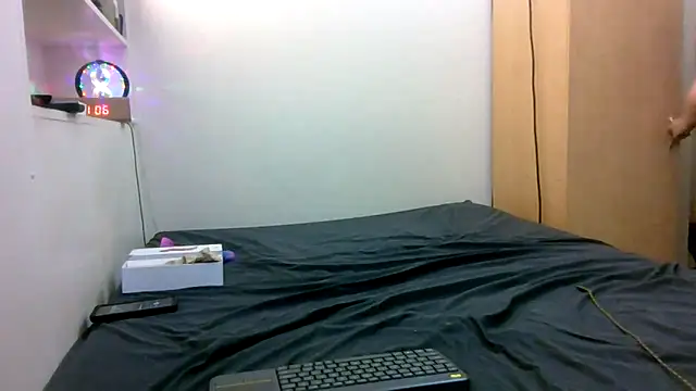 Snapshot of Empress_Lilith chatting on 06-10-26, 04:06 Empress Lilith online show from 06-10-26, 04:06